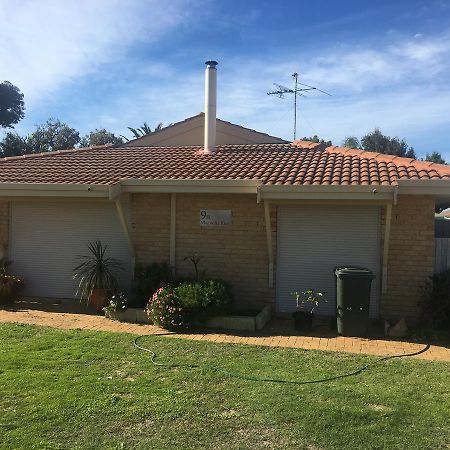 Villa Relaxed Ocean View Mandurah Esterno foto