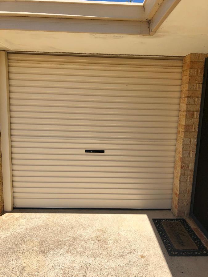 Villa Relaxed Ocean View Mandurah Esterno foto